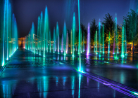 Fontaines d'eau sèches de plancher dansant la fontaine musicale avec des lumières de LED sur la terre fournisseur